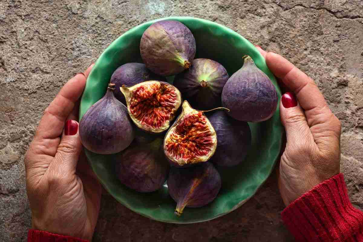 Fichi, benefici per la salute, ecco perchè mangiarli