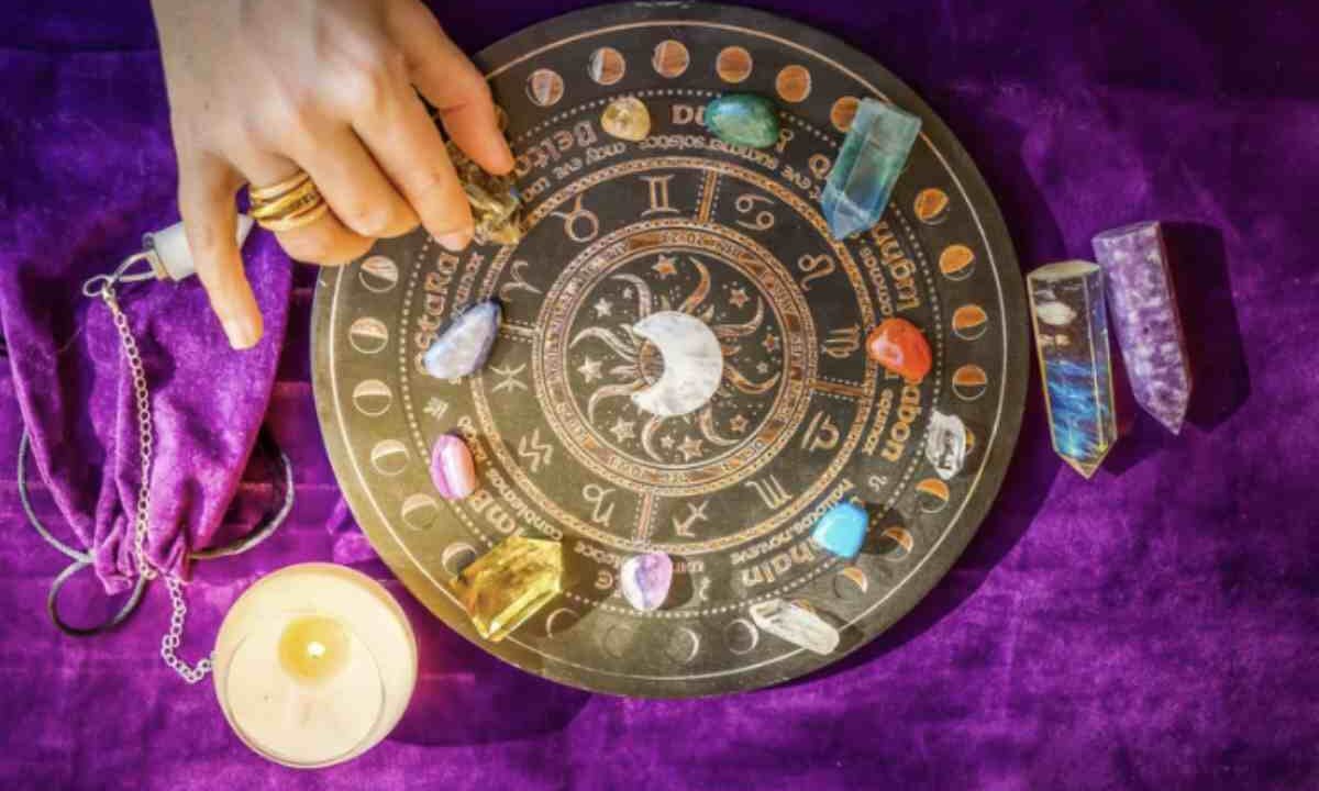l mese di luglio 2025 vedrà il cielo astrologico influenzato da alcune configurazioni planetarie che favoriranno dinamismo e cambiamenti