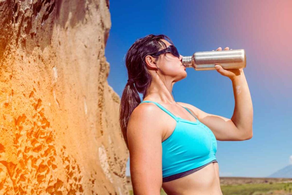 Allenarsi con il caldo, cosa bere per allenarti al top anche con 35 gradi