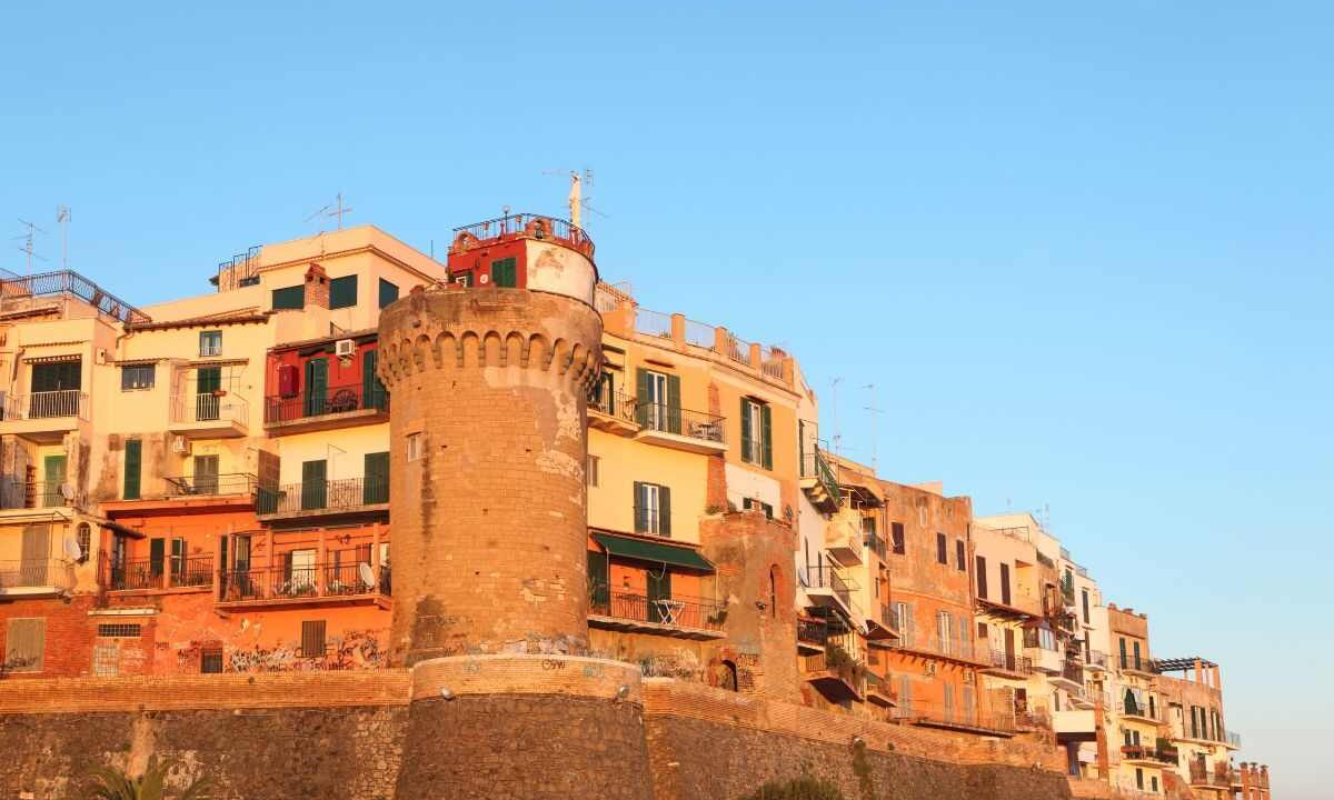 nettuno, scopri questo posto bellissimo 1 ora da Roma